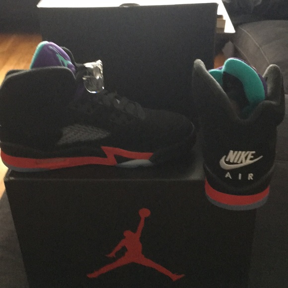 🔥HOT DEAL🔥NIKE AIR JORDAN 5 RETRO - Picture 1 of 7